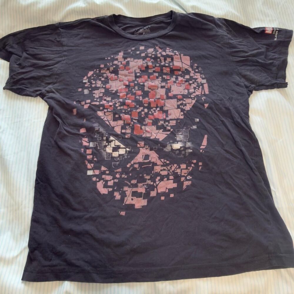 Universal Studios Islands of Adventure Marvel Spider-Man Glitch Graphic T-Shirt
